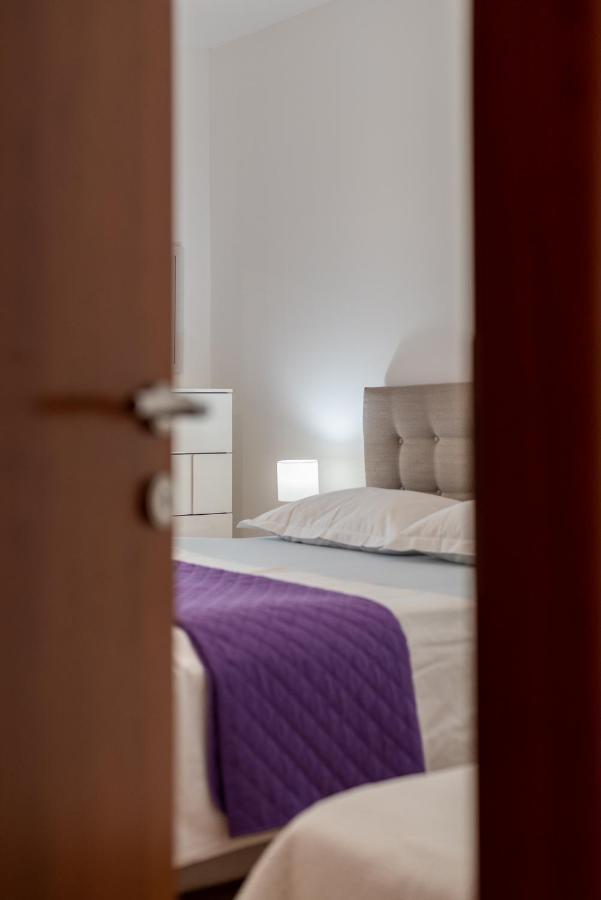 Apartments Fani โตรกีร์ ภายนอก รูปภาพ