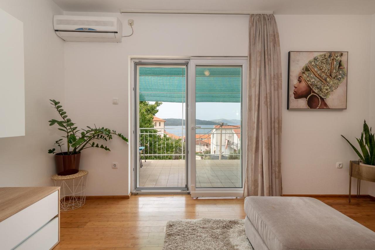 Apartments Fani โตรกีร์ ภายนอก รูปภาพ