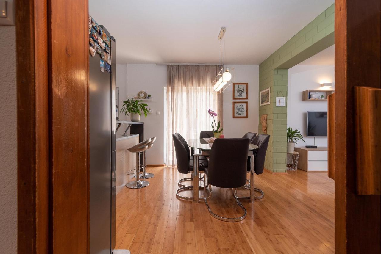 Apartments Fani โตรกีร์ ภายนอก รูปภาพ