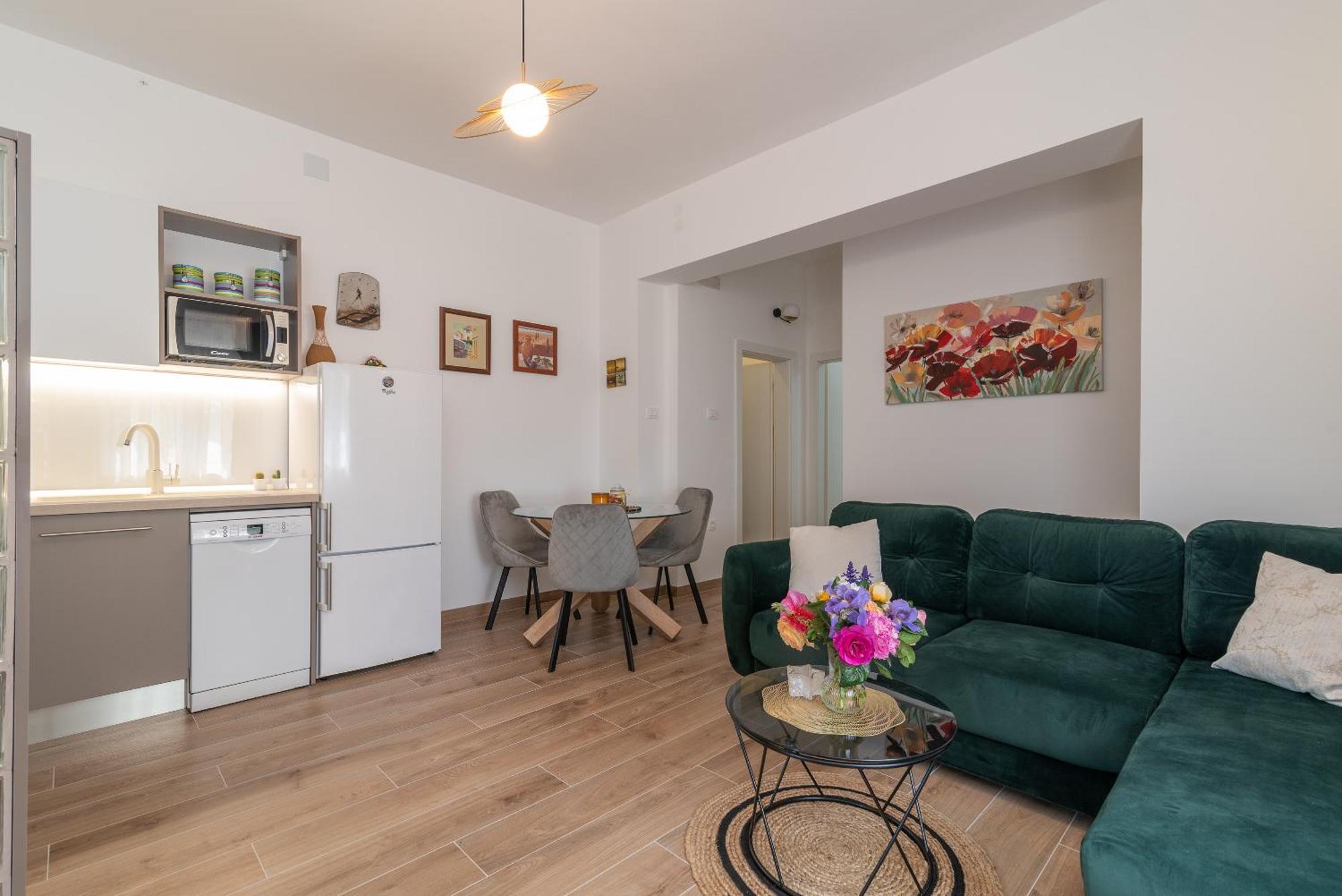 Apartments Fani โตรกีร์ ภายนอก รูปภาพ